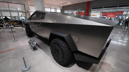 As ‘Radical’ Tesla Cybertruck Hype Soars, Naysayers Pounce