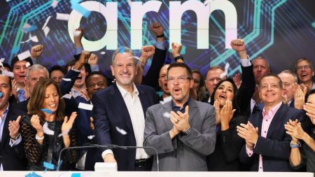 IPO Roller Coaster, Arm Shares Drop, Instacart to Debut