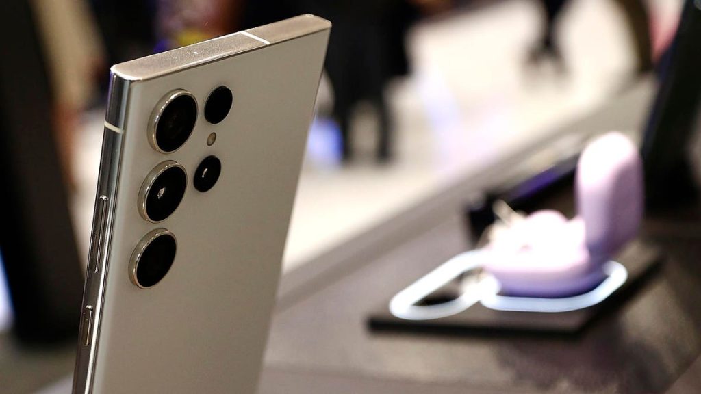 Important Pixel 8 Leaks, OnePlus Buds Pro 2R Launch, Galaxy S23 FE Leaks