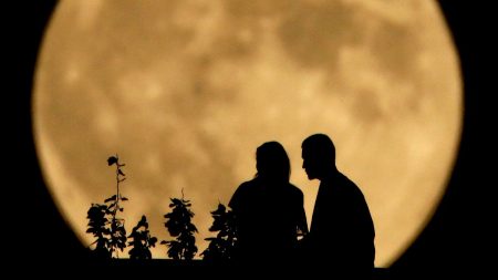 Exactly When To See The ‘Super Harvest Moon’ Rise From Where You Live