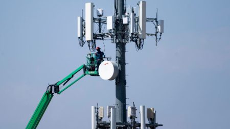 Nationwide Emergency Phone Test For Oct. 4 Sparks Conspiracy Theories