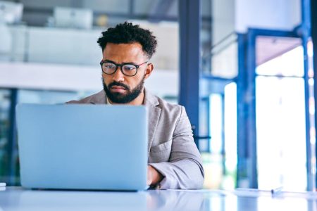 Four Ways The Role Of Marketing AI Prompt Engineers Can Improve Copy