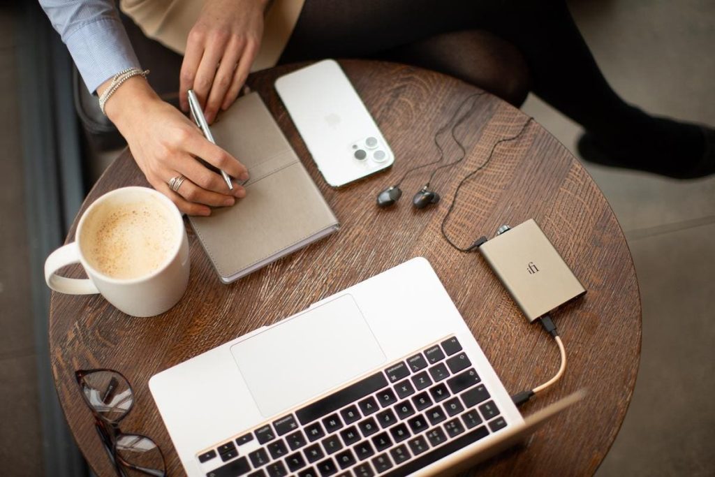 The New Hip-Dac 3 Headphone Amp Is The Perfect Gift For Audiophiles