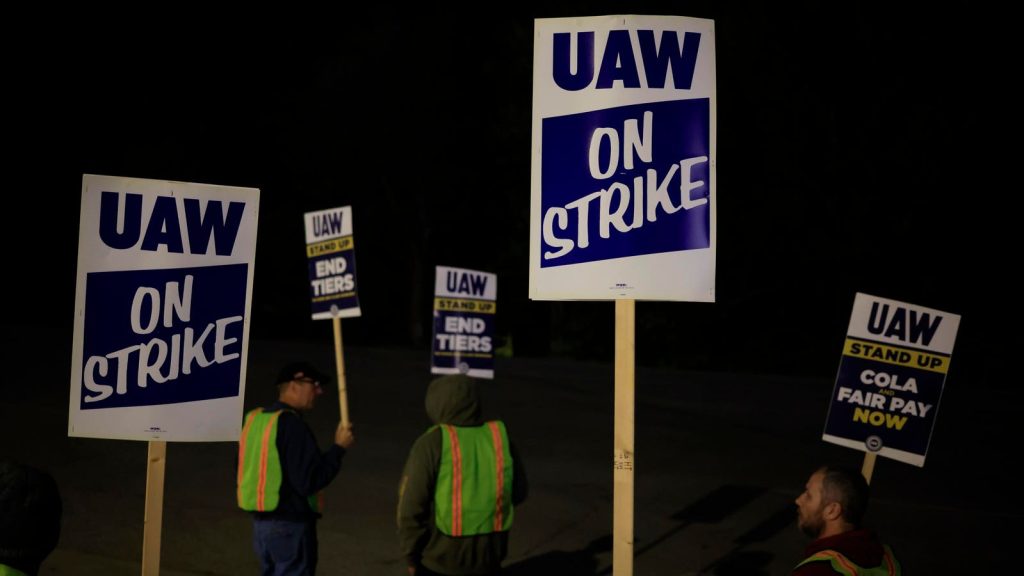 Thousands Walk Out Of Ford’s Biggest Plant As Auto Workers Strike Expands
