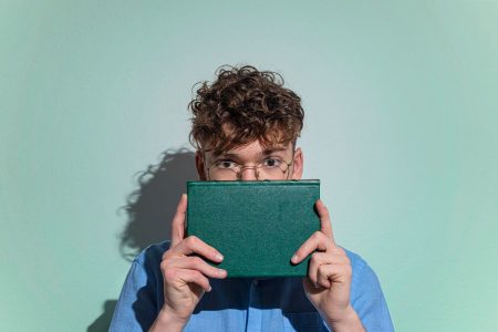 5 Best Jobs For Introverts (How To Thrive In An Extroverted World)